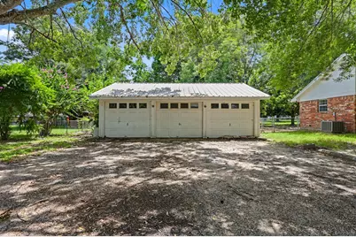 100 Bybee Street, Willis, TX 77378 - Photo 17