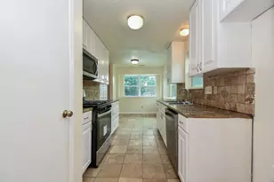 3102 Timber View Dr, Sugar Land, TX 77479 - Photo 11