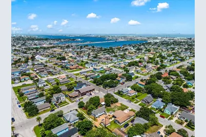 5423 Avenue R, Galveston, TX 77551 - Photo 47
