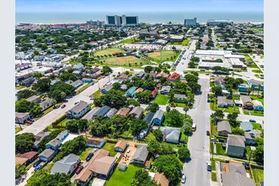 5423 Avenue R, Galveston, TX 77551 - Photo 49