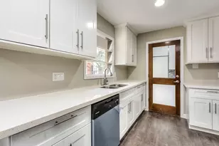 9006 Dunlap St, Houston, TX 77074 - Photo 7