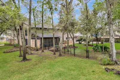 822 Devonport Lane, Seabrook, TX 77586 - Photo 9