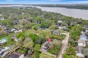 822 Devonport Ln, Seabrook, TX 77586 - Photo 11