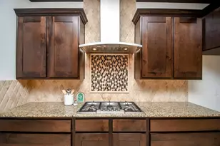 24387 Lenze Rd, Spring, TX 77389 - Photo 7