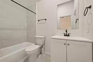 4423 Parkwater Cove Ct SE, Sugar Land, TX 77479 - Photo 35