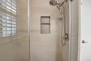 1110 Lake Pointe Pkwy, Sugar Land, TX 77478 - Photo 17