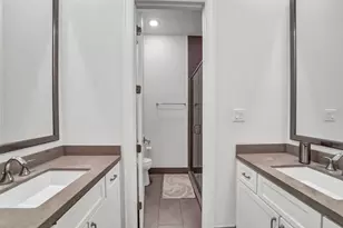 1110 Lake Pointe Pkwy, Sugar Land, TX 77478 - Photo 21