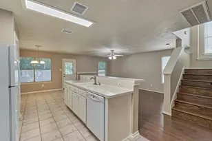 231 Blushwood Pl, The Woodlands, TX 77382 - Photo 13