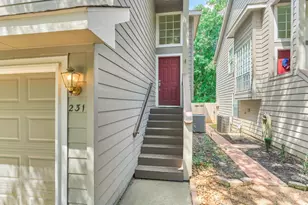 231 Blushwood Pl, The Woodlands, TX 77382 - Photo 3