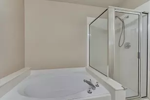 231 Blushwood Pl, The Woodlands, TX 77382 - Photo 21