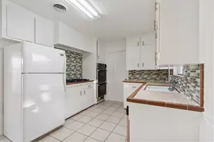 8322 Glen Valley Dr, Houston, TX 77061 - Photo 11