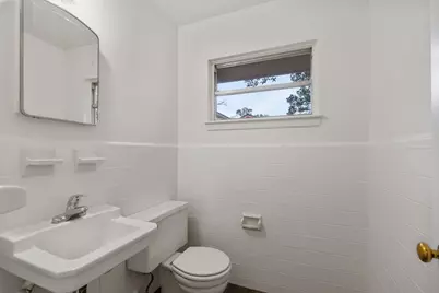 8322 Glen Valley Drive, Houston, TX 77061 - Photo 17