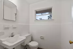 8322 Glen Valley Dr, Houston, TX 77061 - Photo 17