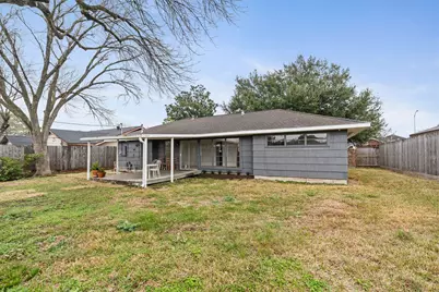 8322 Glen Valley Drive, Houston, TX 77061 - Photo 23