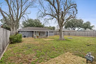 8322 Glen Valley Dr, Houston, TX 77061 - Photo 19