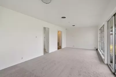 8322 Glen Valley Drive, Houston, TX 77061 - Photo 9