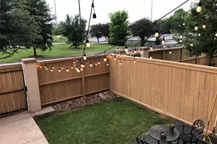 115 E 2nd St, Houston, TX 77007 - Photo 3