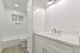 408 Christina Ln, Friendswood, TX 77546 - Photo 19