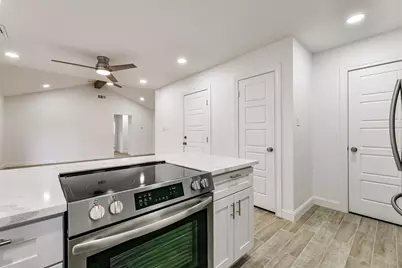 408 Christina Lane, Friendswood, TX 77546 - Photo 11