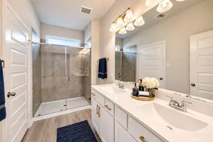 1913 N Riverside Cir, Dayton, TX 77535 - Photo 13