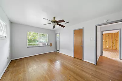 6633 Sandstone Street, Houston, TX 77074 - Photo 7