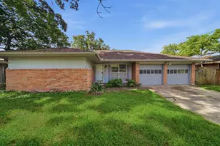 6633 Sandstone St, Houston, TX 77074 - Photo 1