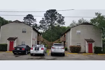 2017 W Sidnor Street #4, Alvin, TX 77511 - Photo 1