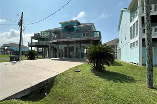 2029 Idyle View, Crystal Beach, TX 77650 - Photo 3