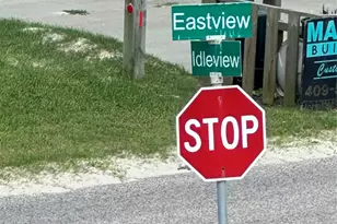 2029 Idyle View, Crystal Beach, TX 77650 - Photo 11