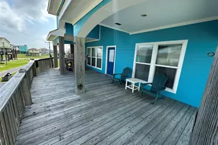 2029 Idyle View, Crystal Beach, TX 77650 - Photo 7