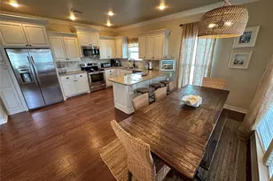 2029 Idyle View, Crystal Beach, TX 77650 - Photo 15