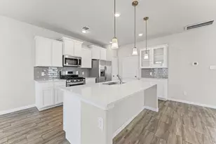 1214 Mira Mar Ct, Rosharon, TX 77583 - Photo 3