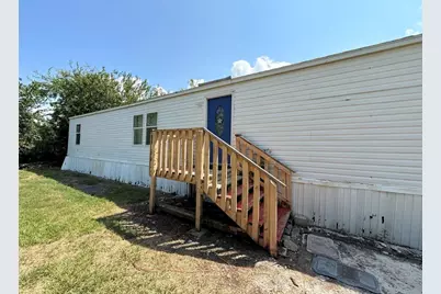 108 Meredino Drive, Anahuac, TX 77514 - Photo 7