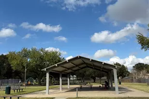 16715 Ribbonridge Dr, Sugar Land, TX 77498 - Photo 13