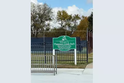 16715 Ribbonridge Drive, Sugar Land, TX 77498 - Photo 17