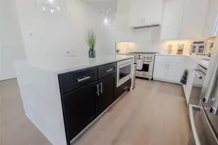 8810 Carousel Ln A, Houston, TX 77080 - Photo 9