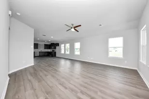 288 Buckskin Dr, Palacios, TX 77465 - Photo 9