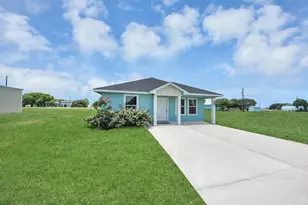 288 Buckskin Dr, Palacios, TX 77465 - Photo 5