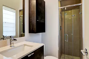 1401 Fairview Ave, Houston, TX 77006 - Photo 5