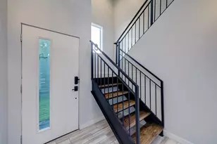 1401 Fairview Ave, Houston, TX 77006 - Photo 3