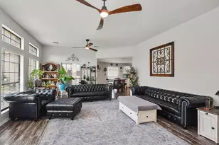 2023 Sedona Dr, League City, TX 77573 - Photo 9