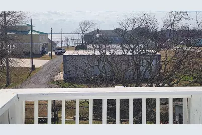 641 4th Street, Dickinson, TX 77539 - Photo 27