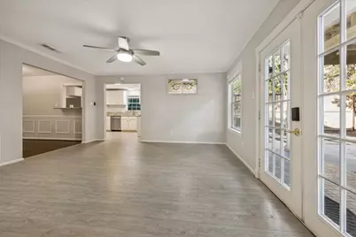 2619 Eastgrove Lane, Houston, TX 77027 - Photo 13