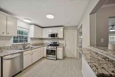 2619 Eastgrove Lane, Houston, TX 77027 - Photo 17