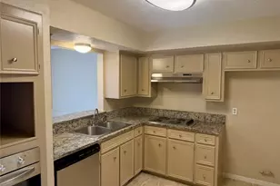 5429 10th St, Katy, TX 77493 - Photo 9