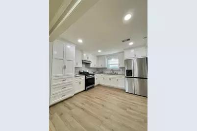 817 N Chenango Street, Angleton, TX 77515 - Photo 5