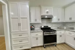 817 N Chenango St, Angleton, TX 77515 - Photo 7