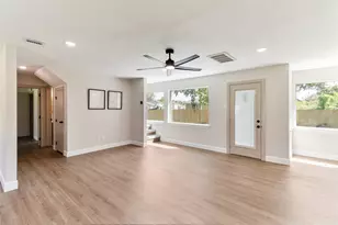 257 Briarcreek St, Richwood, TX 77531 - Photo 9