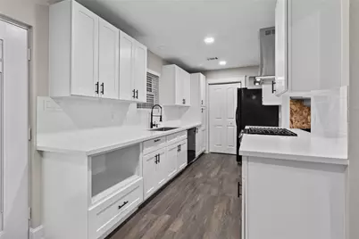 3319 Laurel Fork Drive, Kingwood, TX 77339 - Photo 5