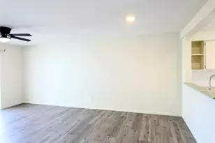 500 Tiki Dr, Tiki Island, TX 77554 - Photo 5